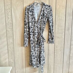Diane Von Furstenberg 100% Silk Dress Wrap Dress